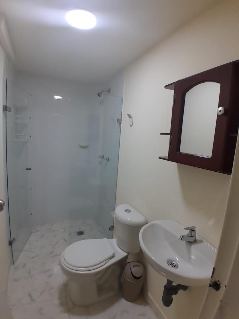 Manila Private #2 In Shared Appartement Medellín